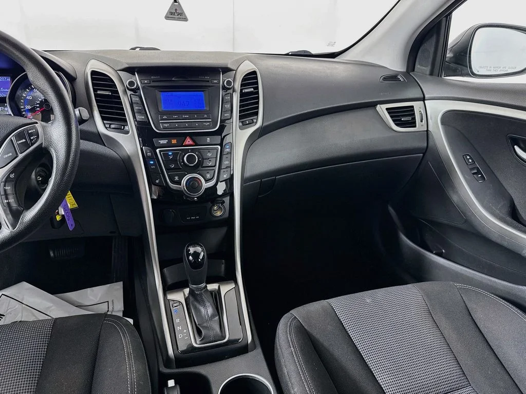 Used 2013 Black Hyundai Base image 26