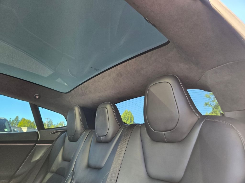 Used 2020 Pearl White Multi-Coat Tesla  image 18