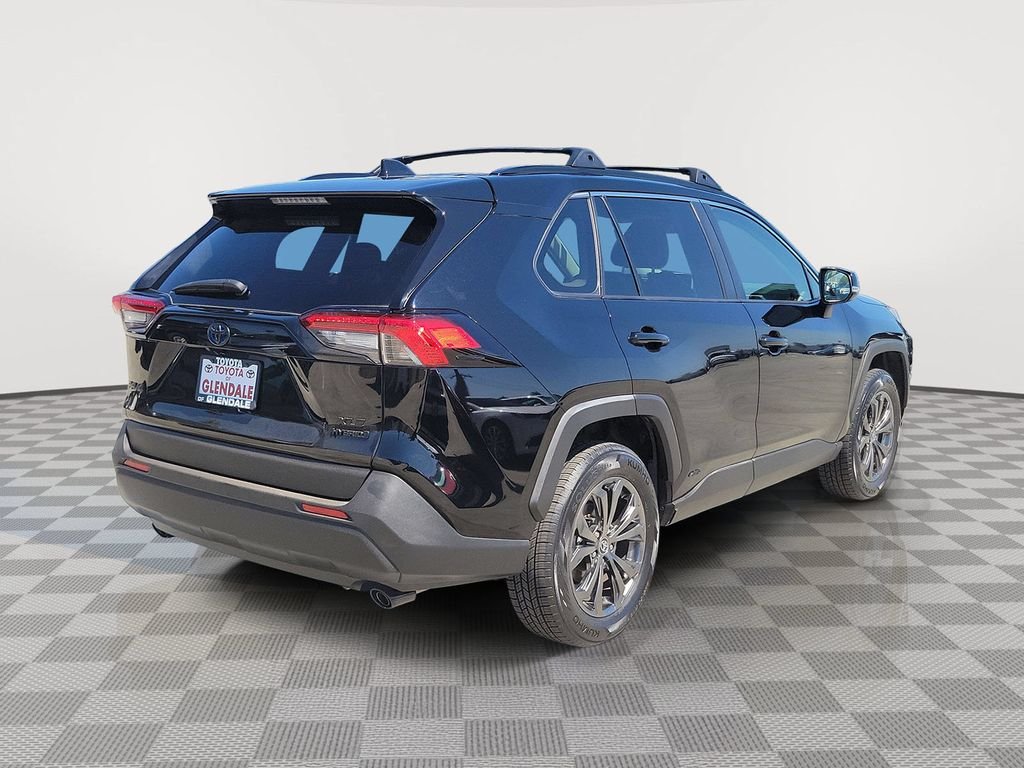 Used 2024 Black Toyota XLE Premium image 4