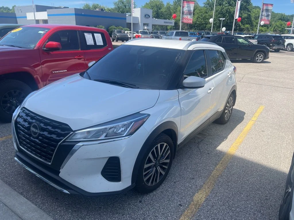 2024 Nissan Kicks 1.6 SV's photo