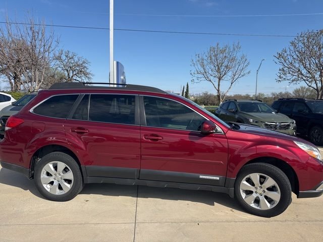 Used 2011 Subaru Outback I Premium with VIN 4S4BRCCC2B3338647 for sale in Grapevine, TX