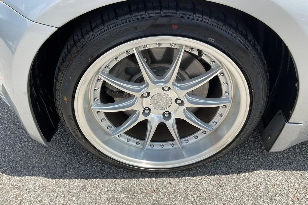Used 2008 Silver Nissan Touring image 9