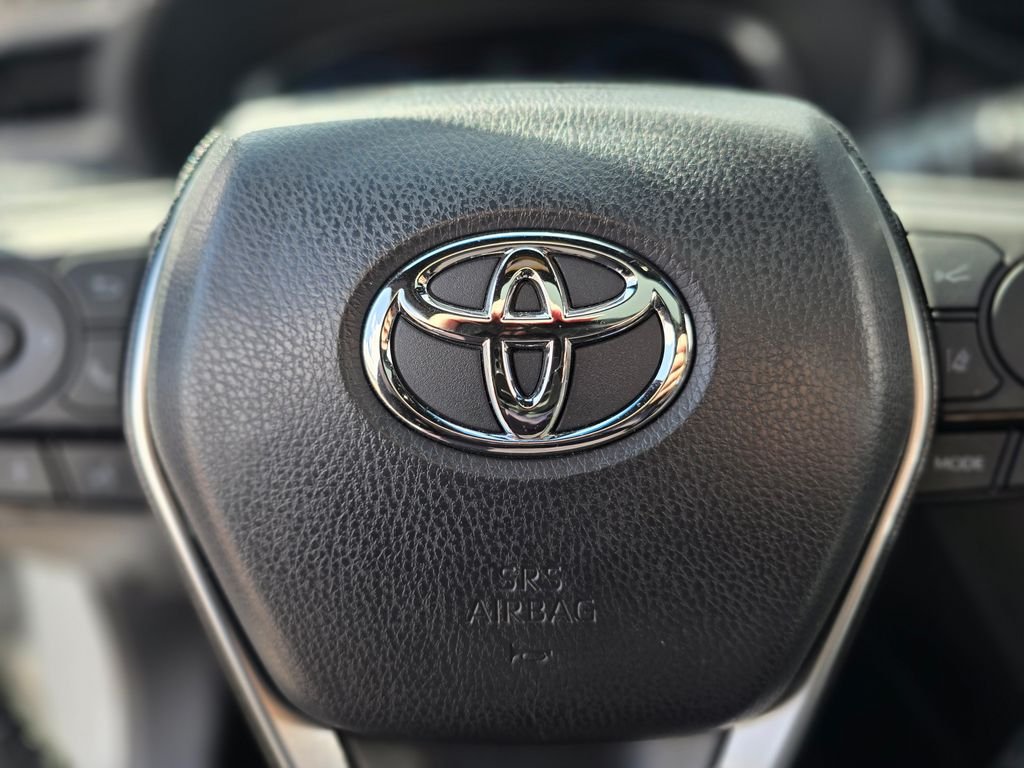 2024 Toyota Venza XLE - Photo 25