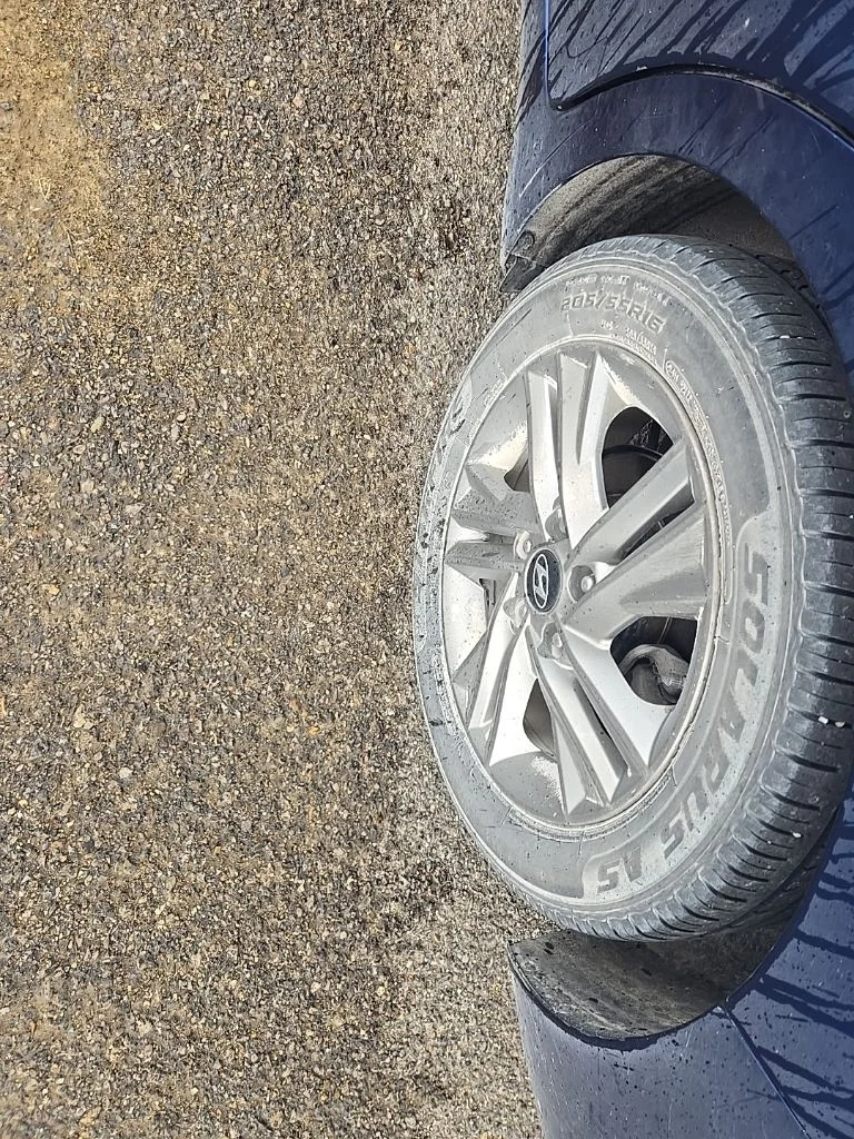 Used 2019 Lakeside Blue Hyundai SEL image 12