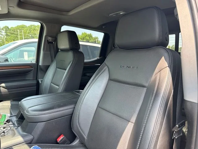 Used 2024 Black GMC Denali image 7