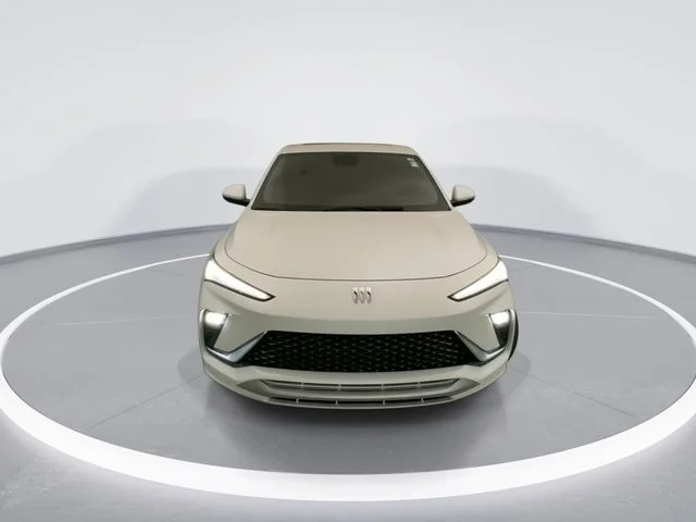 Used 2025 White Buick Avenir image 7
