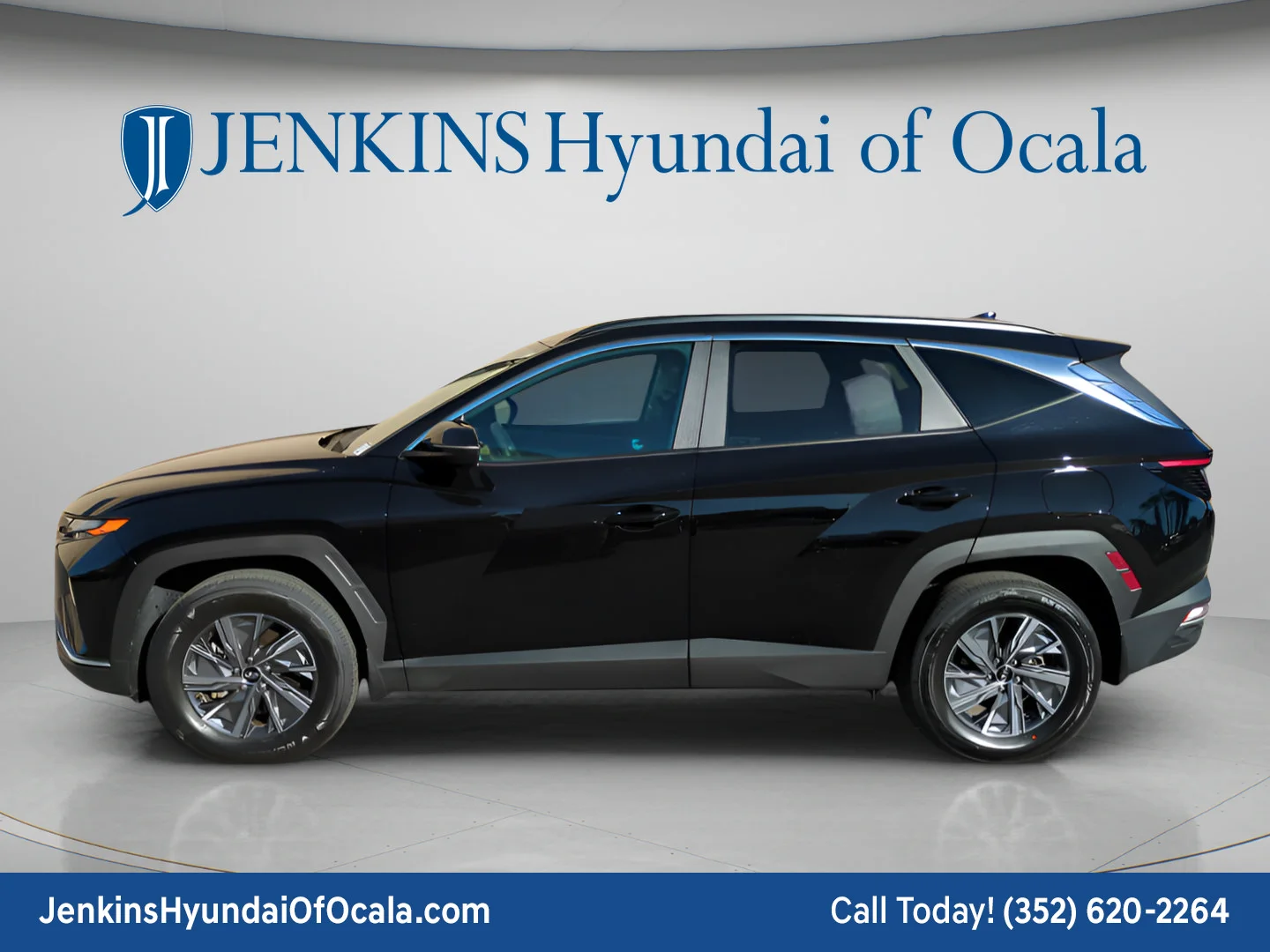 Used 2022 Phantom Black Hyundai Blue image 6