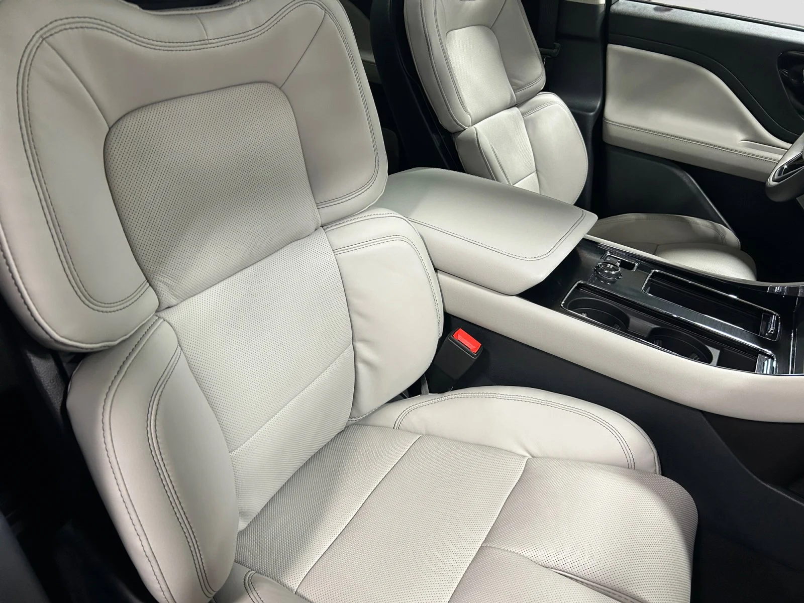 New 2026 Whisper Blue Metallic Clearcoat Lincoln Reserve image 12
