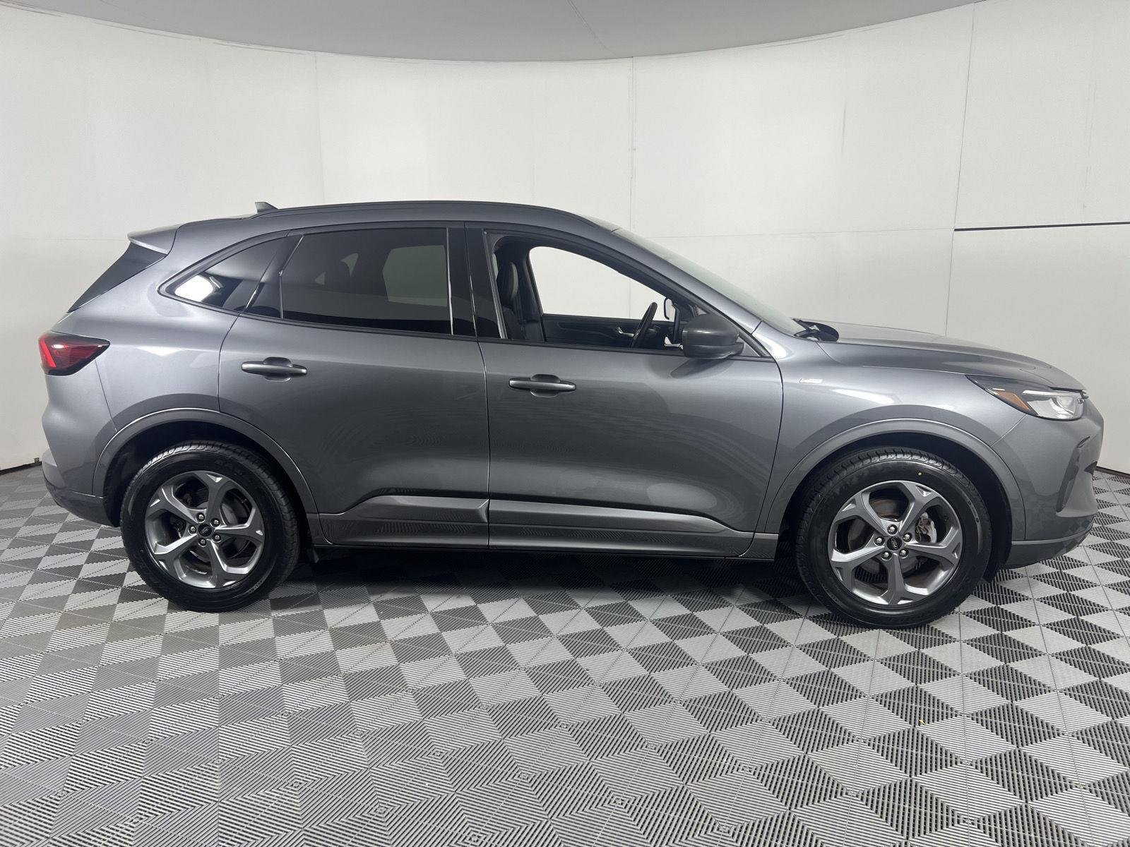 Used 2023 Carbonized Gray Ford ST-Line image 11