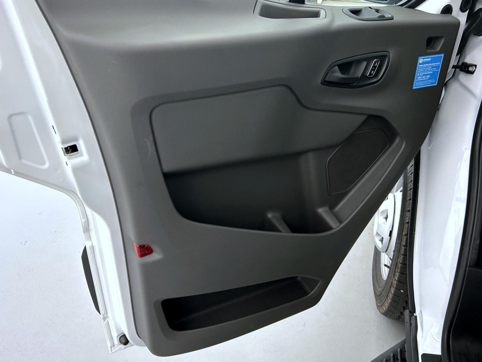 New 2026 Oxford White Ford XL image 9