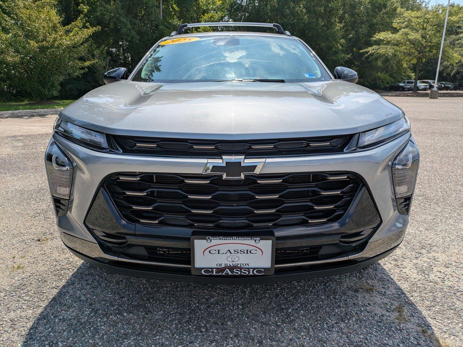 Used 2025 Sterling Gray Metallic Chevrolet ACTIV image 9