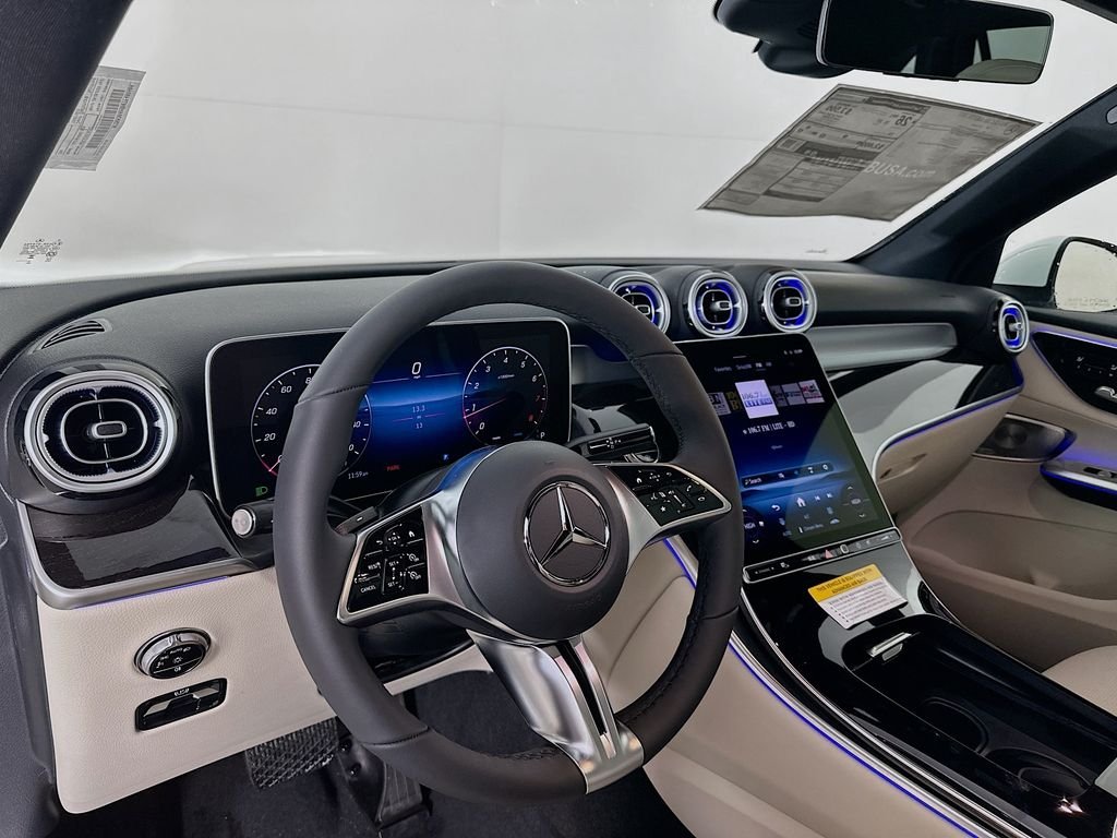 Used 2026 White Mercedes-Benz GLC 300 image 9