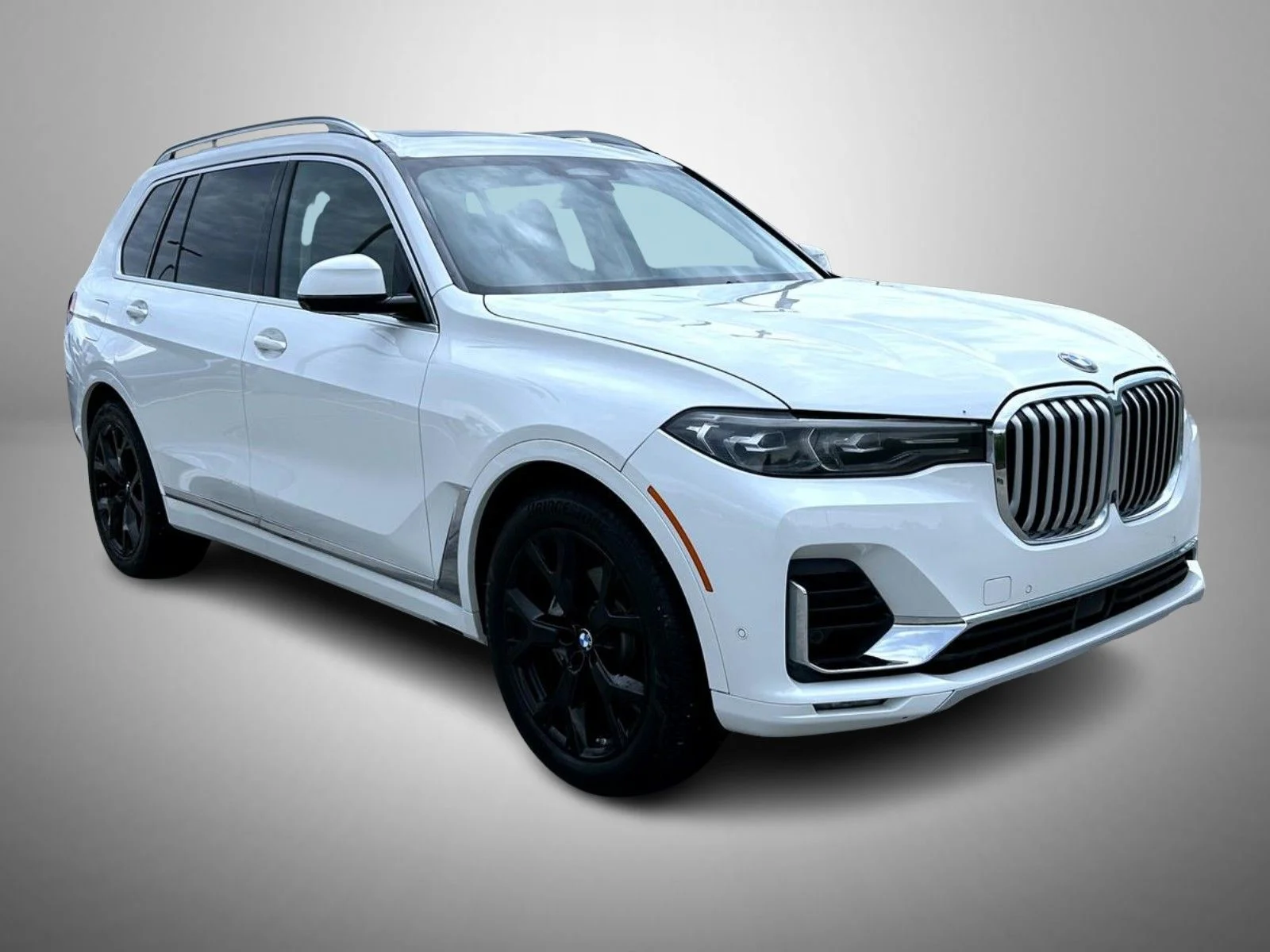 Used 2020 White BMW xDrive40i image 3