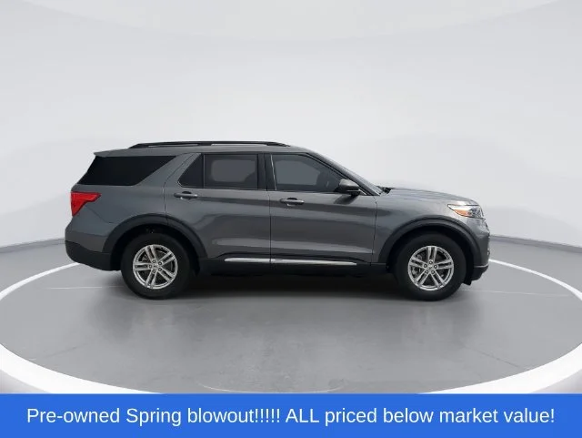 Used 2023 Gray Ford XLT image 9