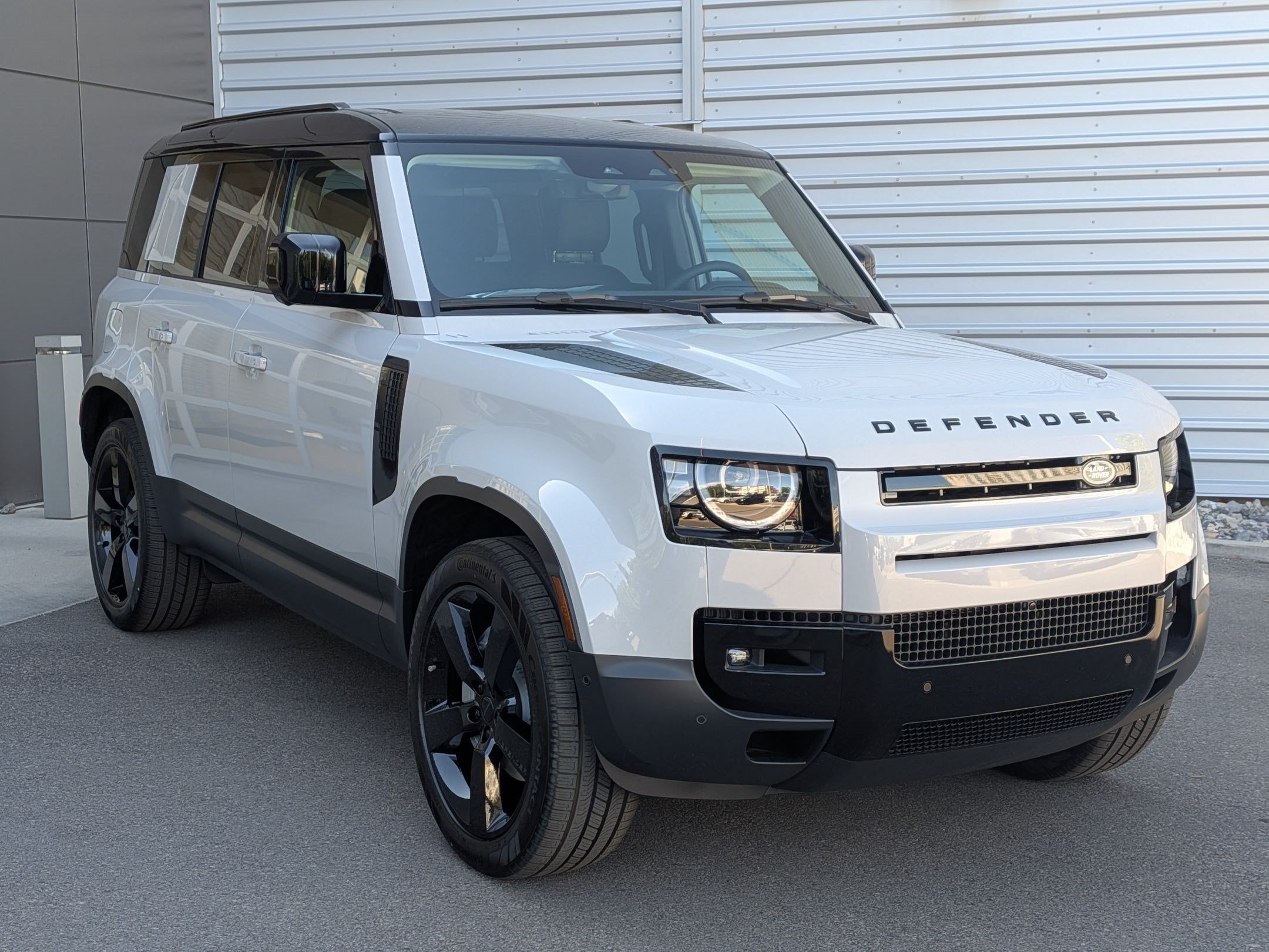 New 2026 Borasco Grey Land Rover P300 S image 3