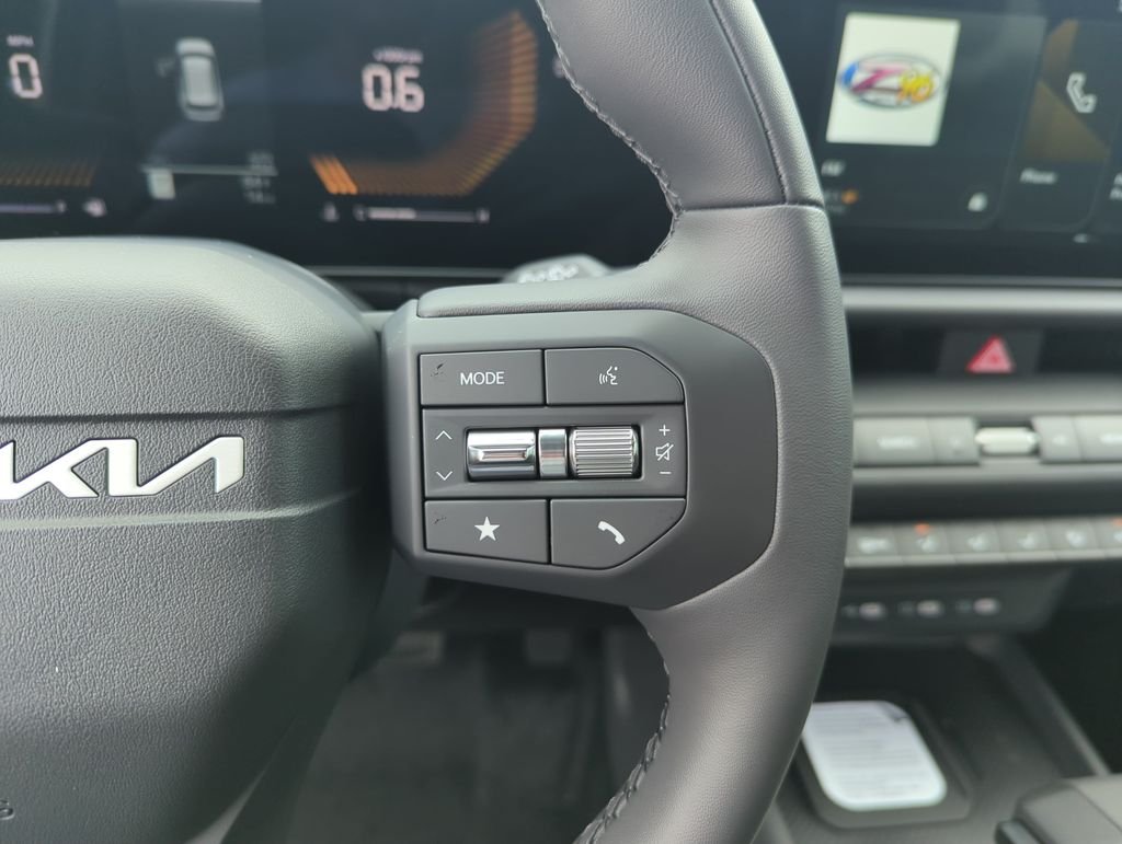 New 2027 Terrain Brown Kia X-Line S image 23