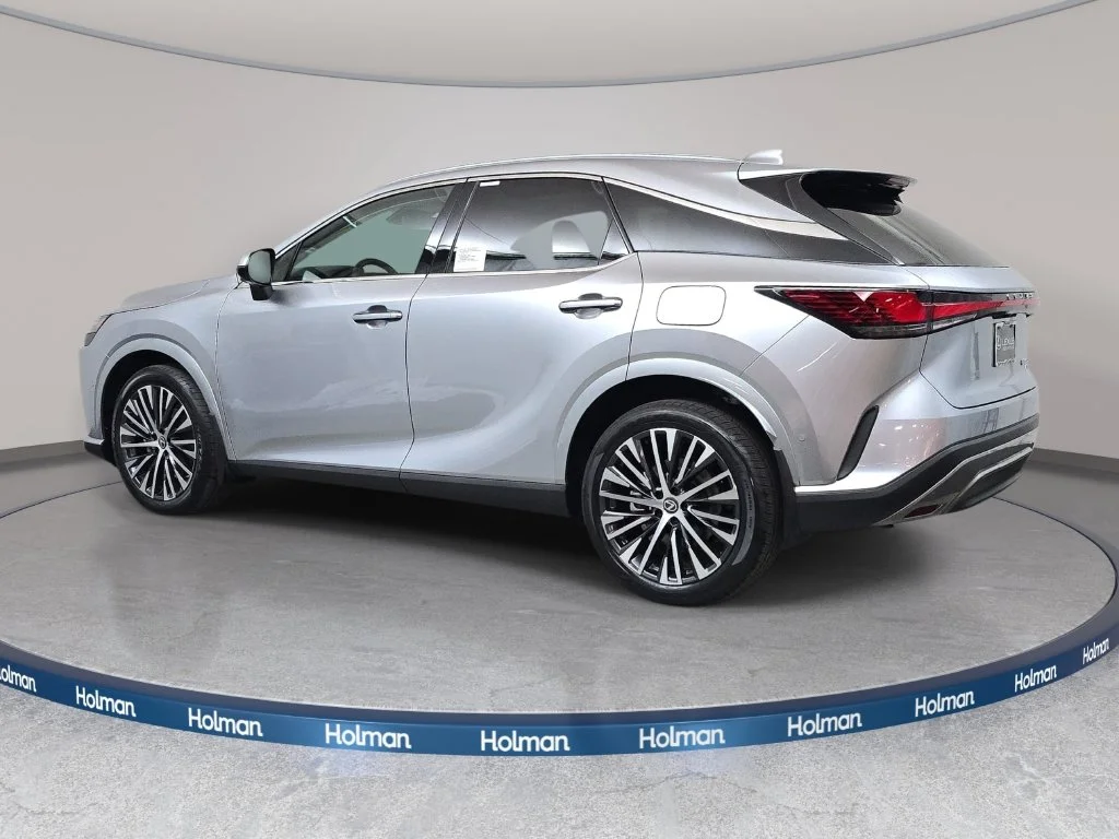 New 2026 Iridium Lexus PREMIUM PLUS image 7