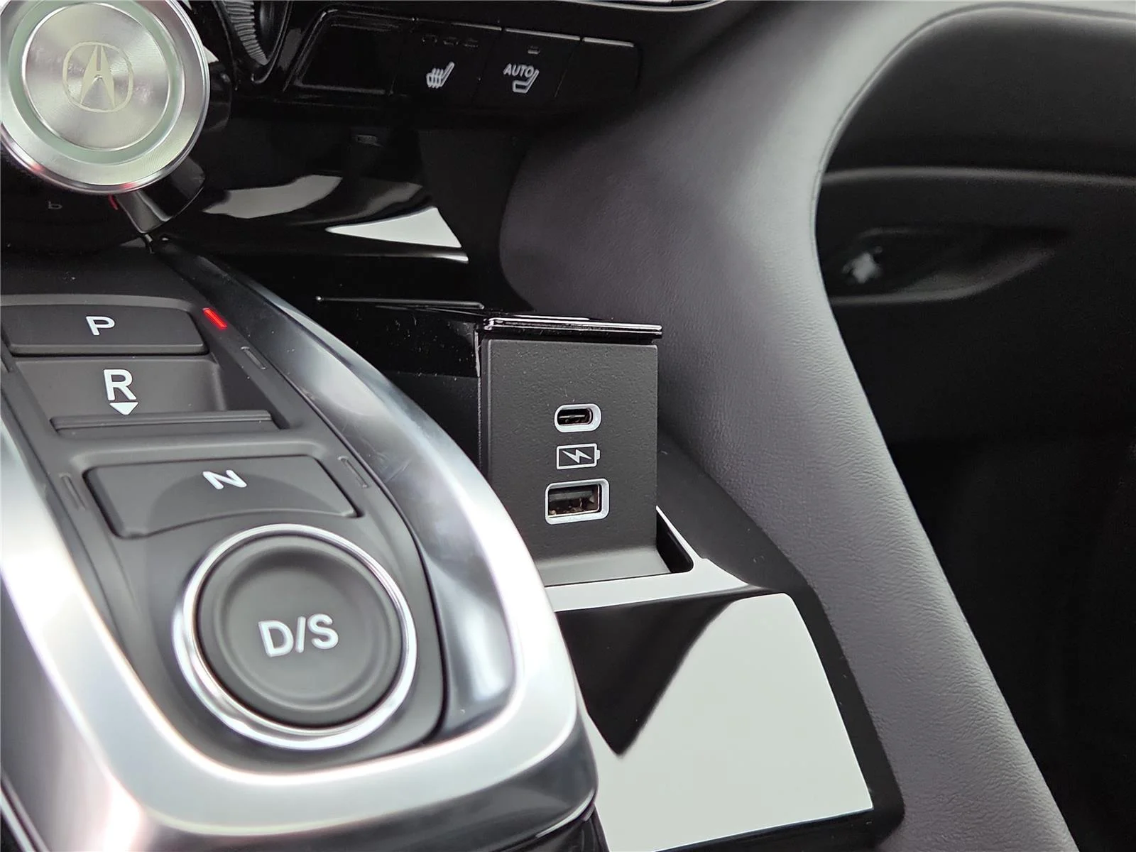 New 2026 Majestic Black Pearl Acura SH-AWD w/Tech image 9