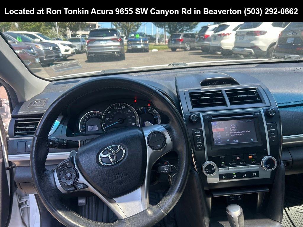 Used 2013 Super White Toyota SE image 12