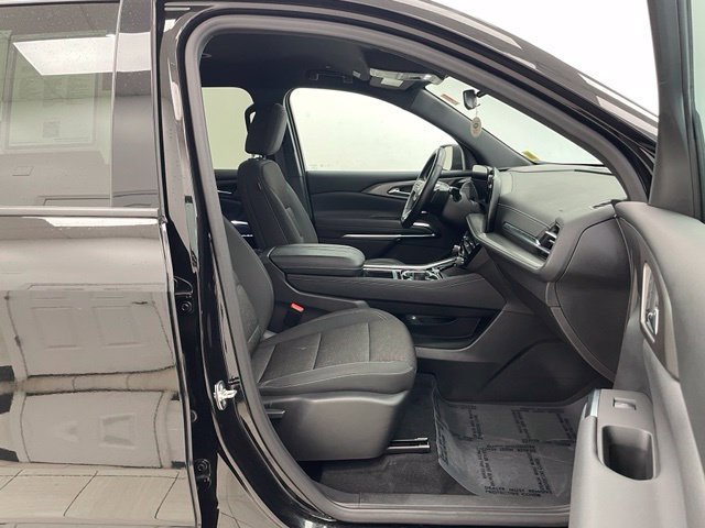 2024 Chevrolet Traverse 2LT - Photo 17