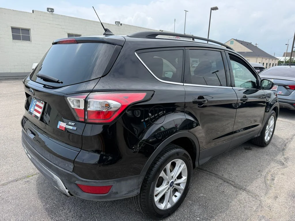 Used 2018 Black Ford SE image 17