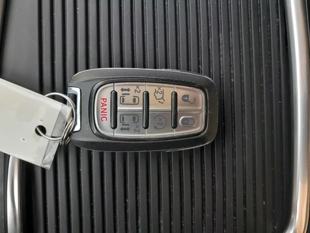 Used 2023 Black Chrysler Touring L image 10