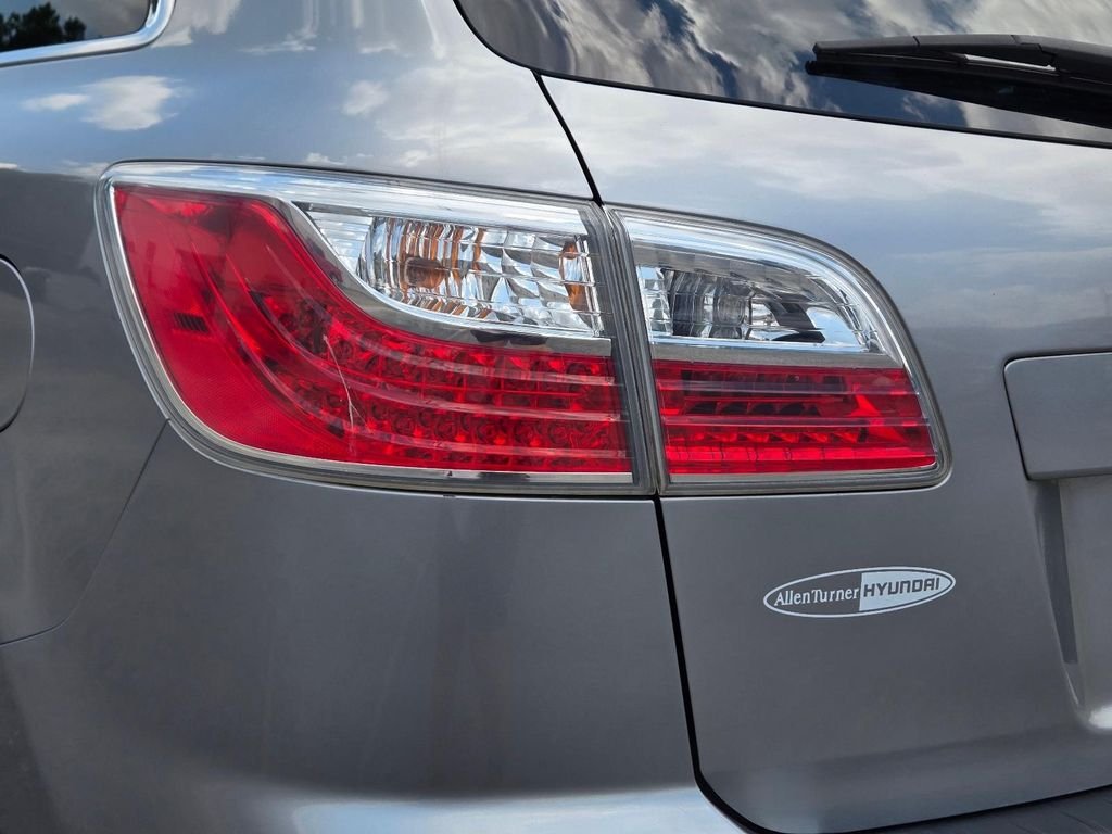 Used 2011 Silver Mazda Touring image 7