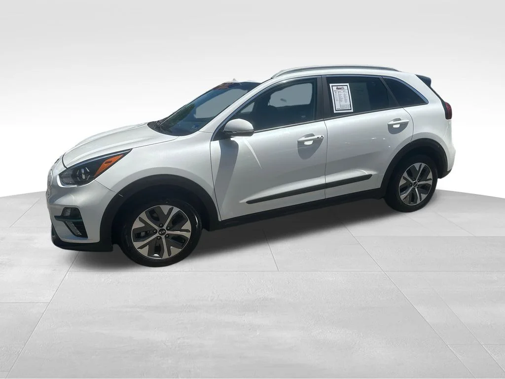 Used 2020 White Kia EX image 4