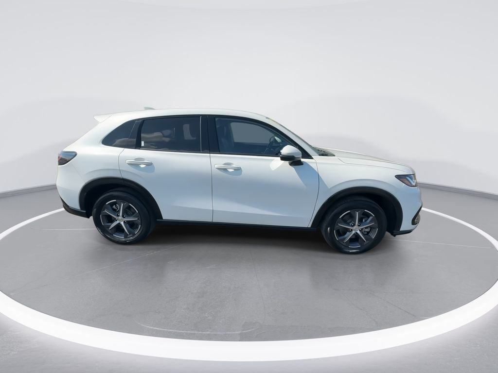 Used 2023 White Honda EX-L image 9