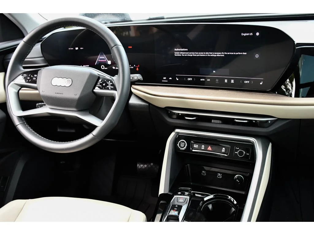 Used 2025 District Green Metallic Audi Premium Plus image 17