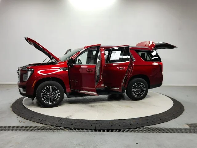 Used 2025 Volcanic Red Tintcoat GMC Elevation image 13