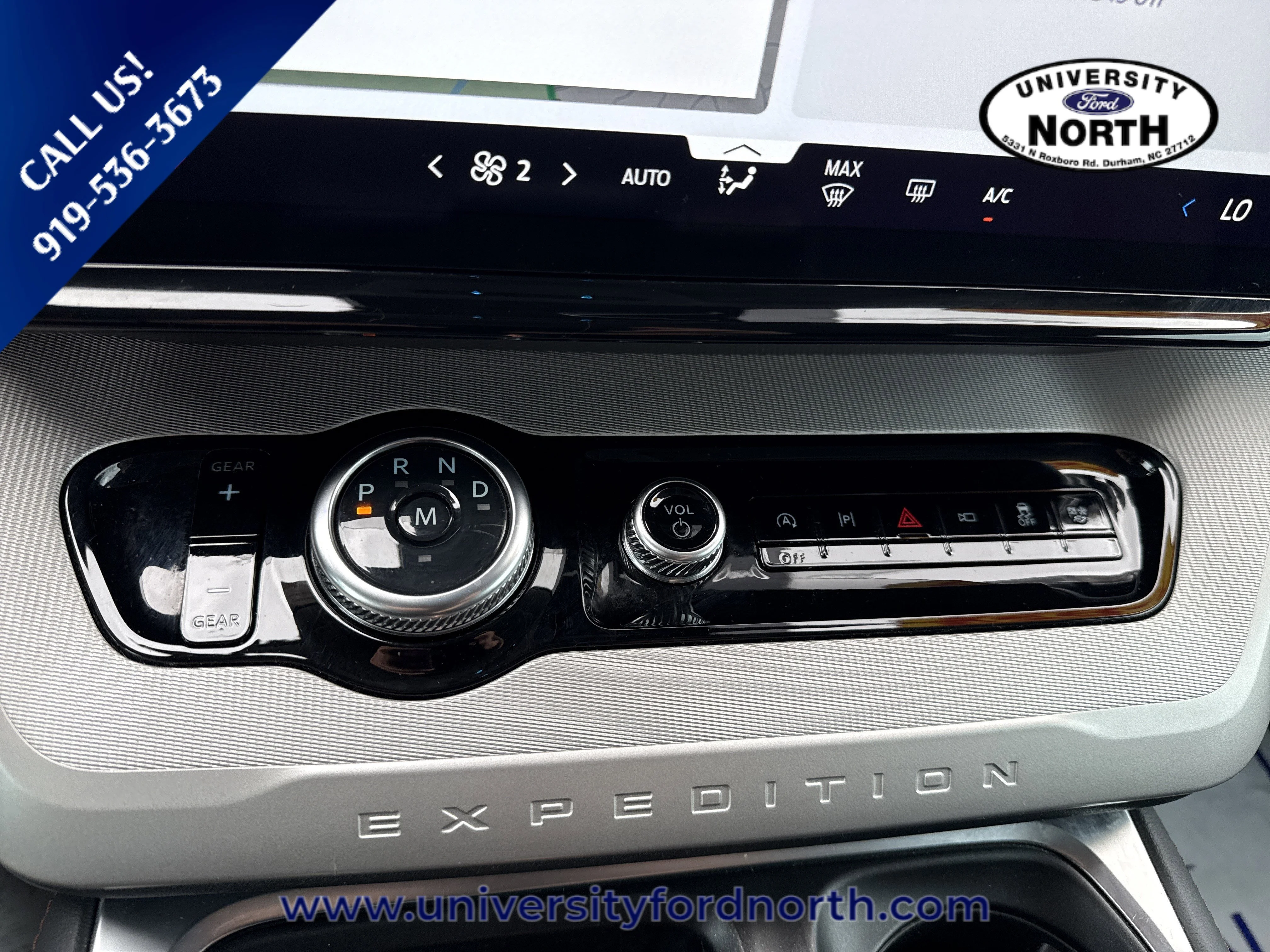 Used 2025 Agate Black Metallic Ford Active image 26