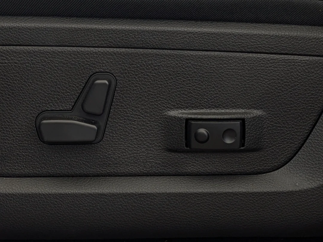 New 2026 Grey RAM Rebel - - 4x4 - 6.4L HEMI V8 - Rebel Level 1 Equip Grp - 5th Wheel/Gooseneck Prep & More! image 14