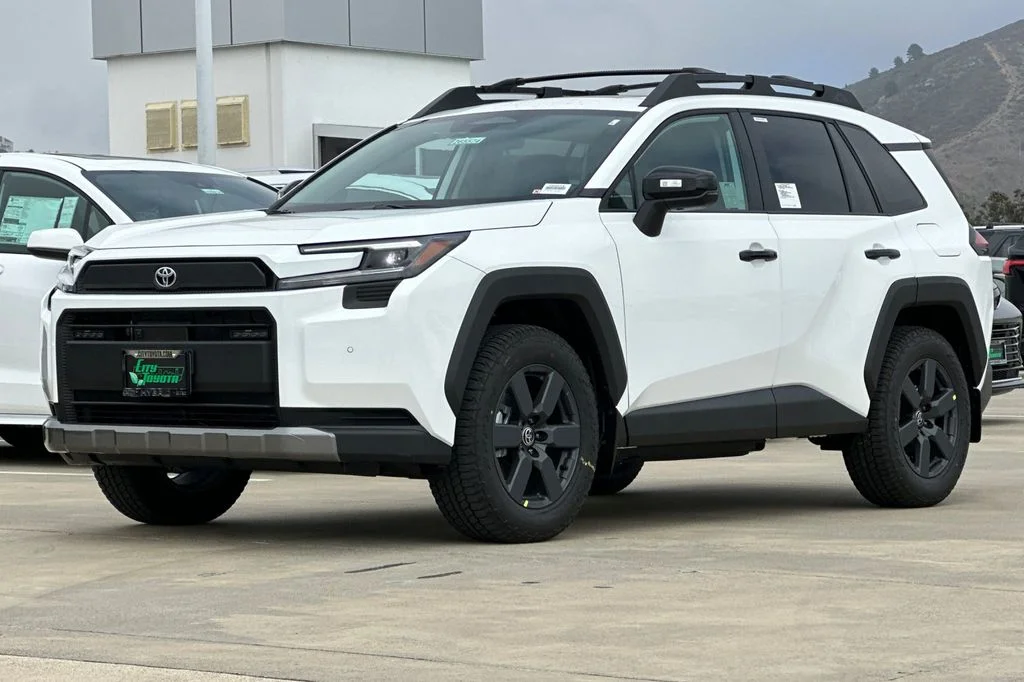 New 2026 Ice Cap Toyota  Woodland image 8