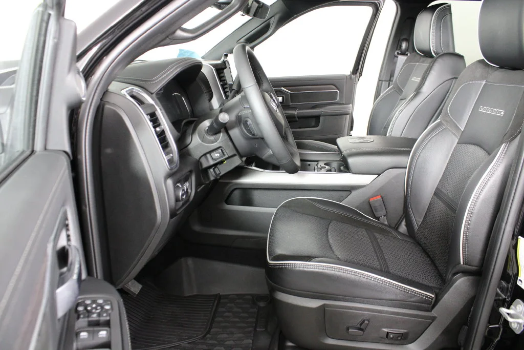 Used 2025 Diamond Black Ram Laramie image 24