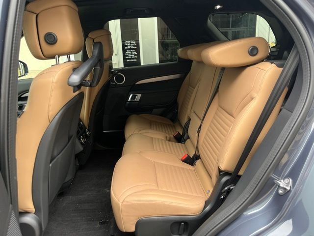 Certified Used 2025 Varesine Blue Metallic Land Rover Dynamic SE image 9