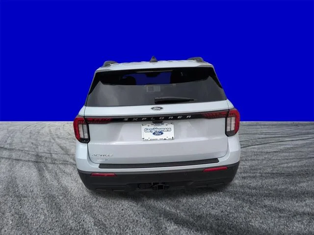New 2026 Space White Metallic Ford Active image 5