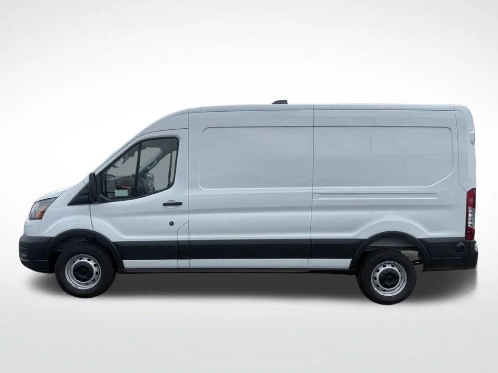 New 2026 Oxford White Ford Cargo Van image 9