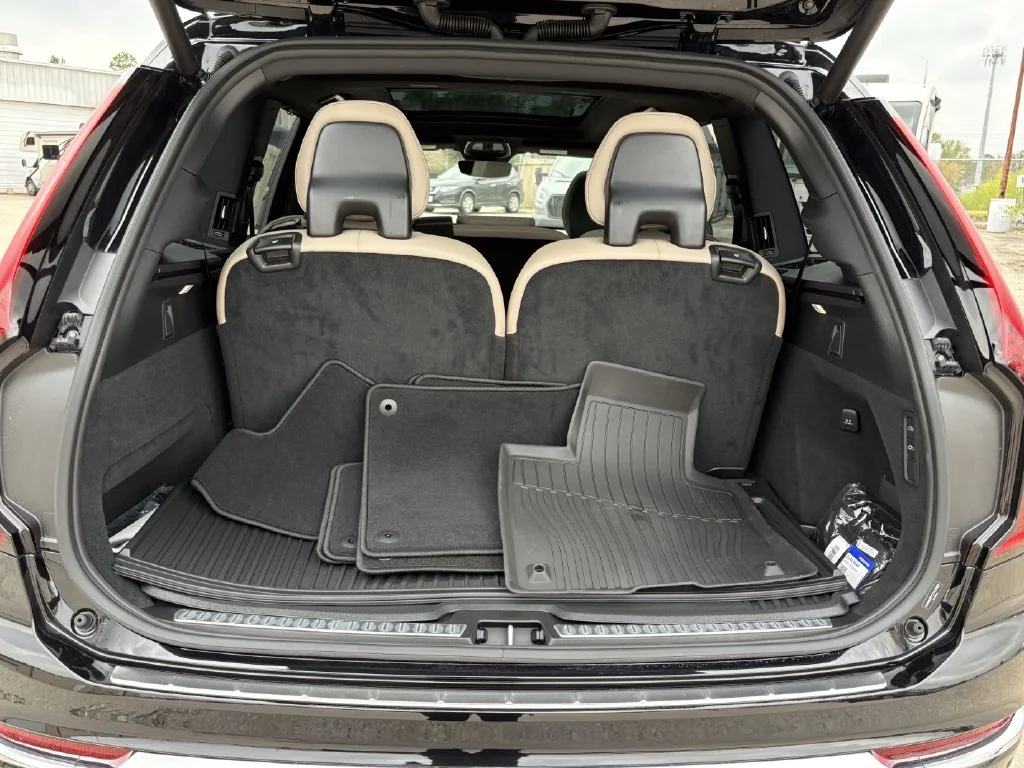 2026 Volvo XC90 Ultra - Photo 29