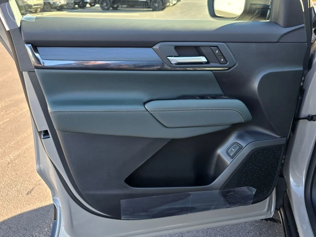 2026 GMC Terrain AT4 - Photo 13