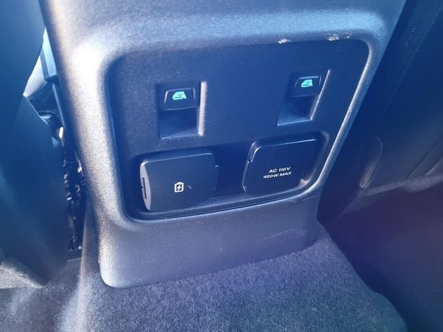 Used 2023 Gray Ford Wildtrak image 13