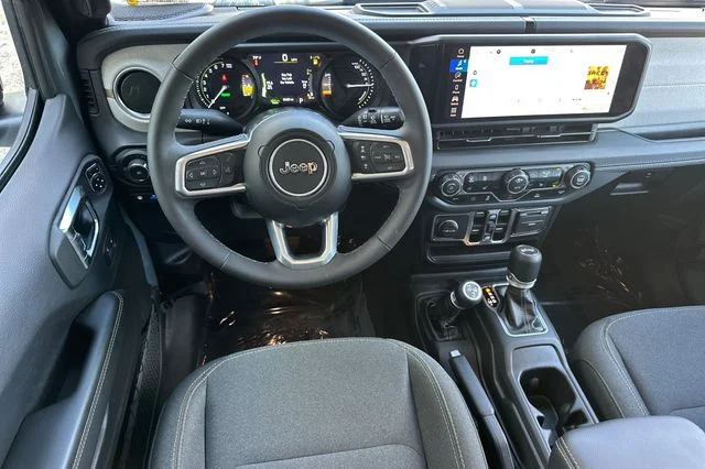 Used 2025 Gray Jeep Sahara 4xe image 16