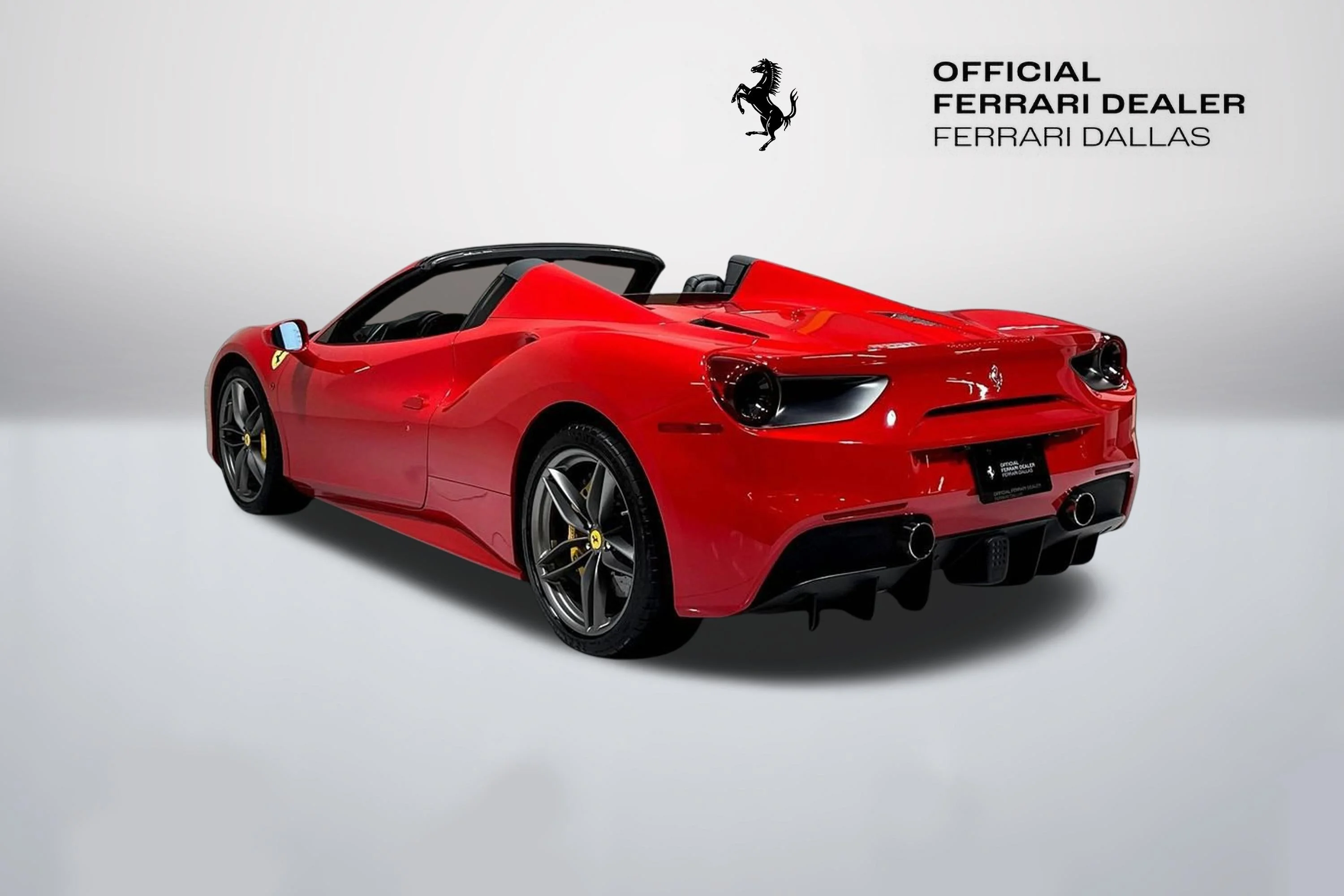 Used 2018 Rosso Corsa Ferrari  image 5