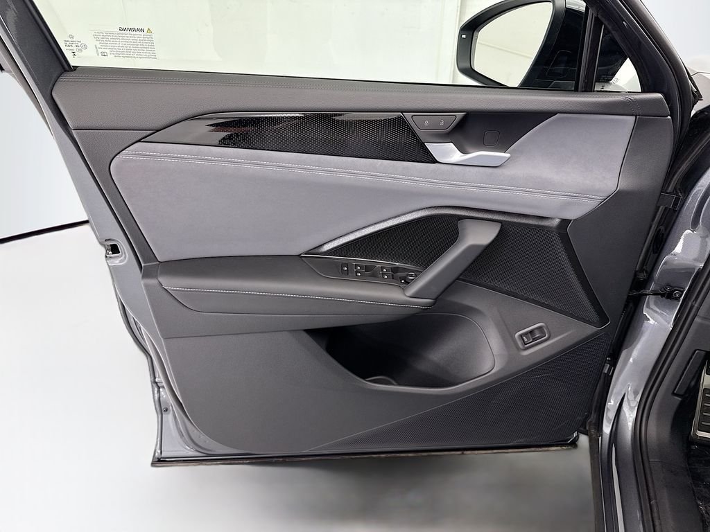 New 2026 Platinum Gray Metallic Volkswagen 2.0T SE R-Line Black image 22