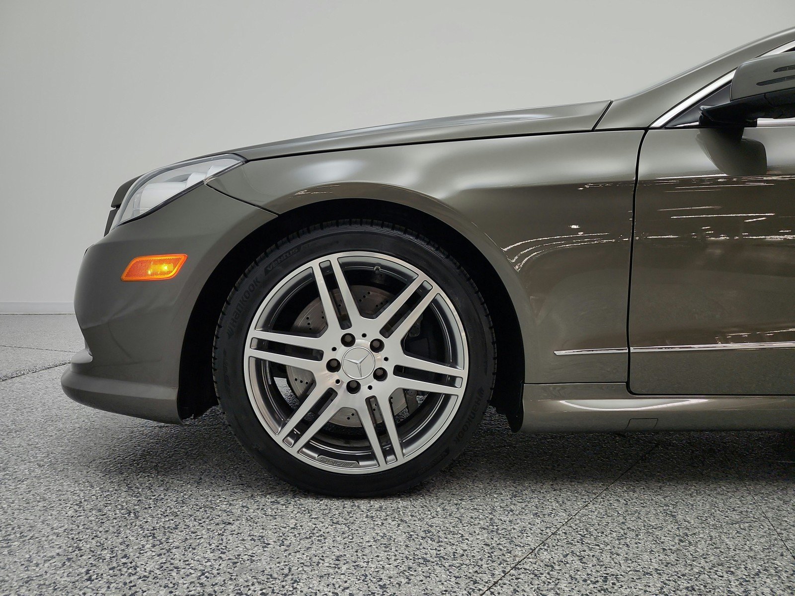 Used 2011 Olivine Grey Mercedes-Benz 2dr Cabriolet E 550 RWD image 21