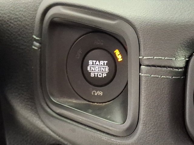 Used 2025 White Jeep Rubicon image 34