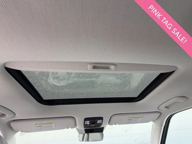 Used 2026 Black Hyundai SEL Premium image 16