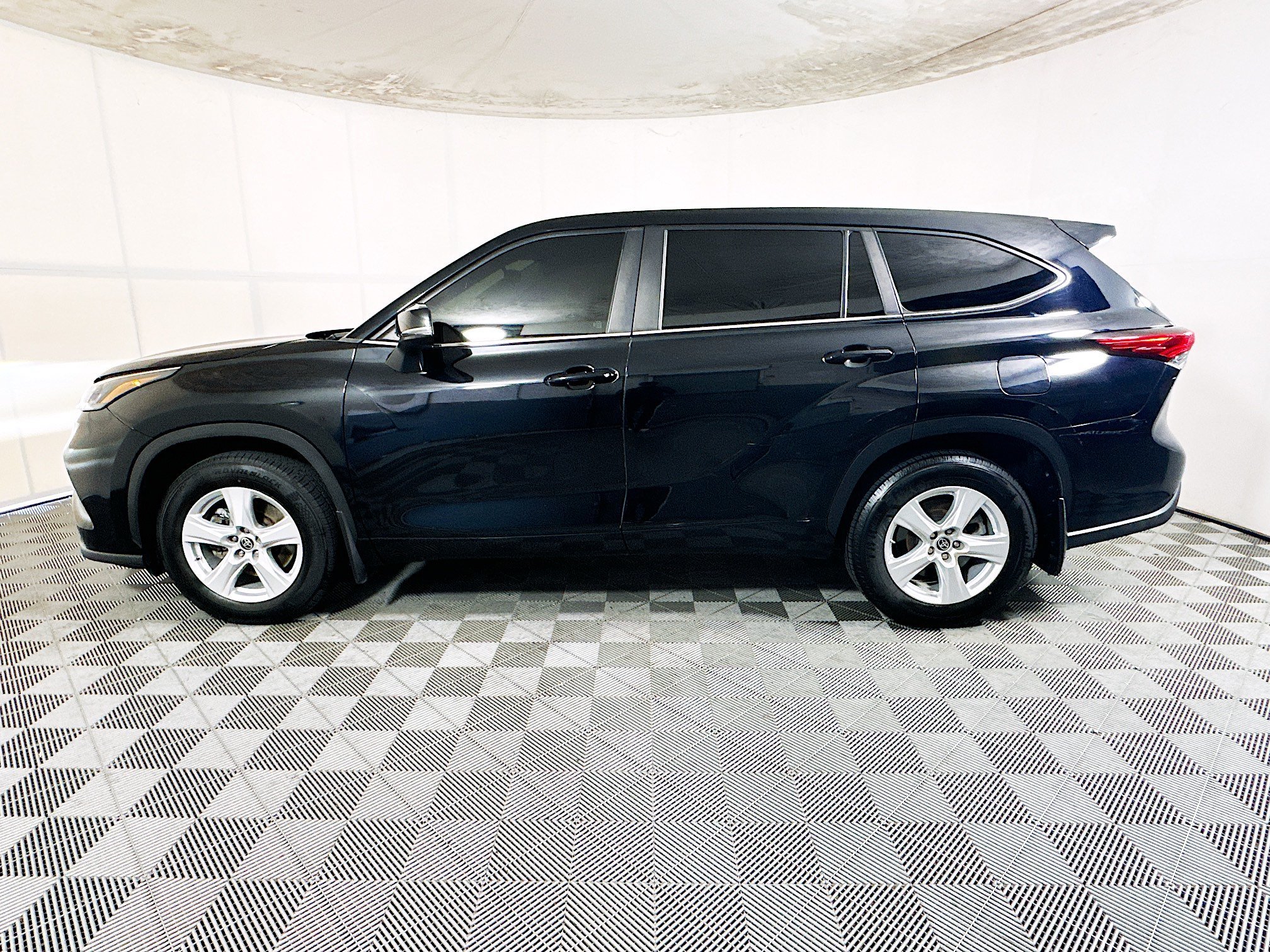 Used 2023 Midnight Black Metallic Toyota LE image 6