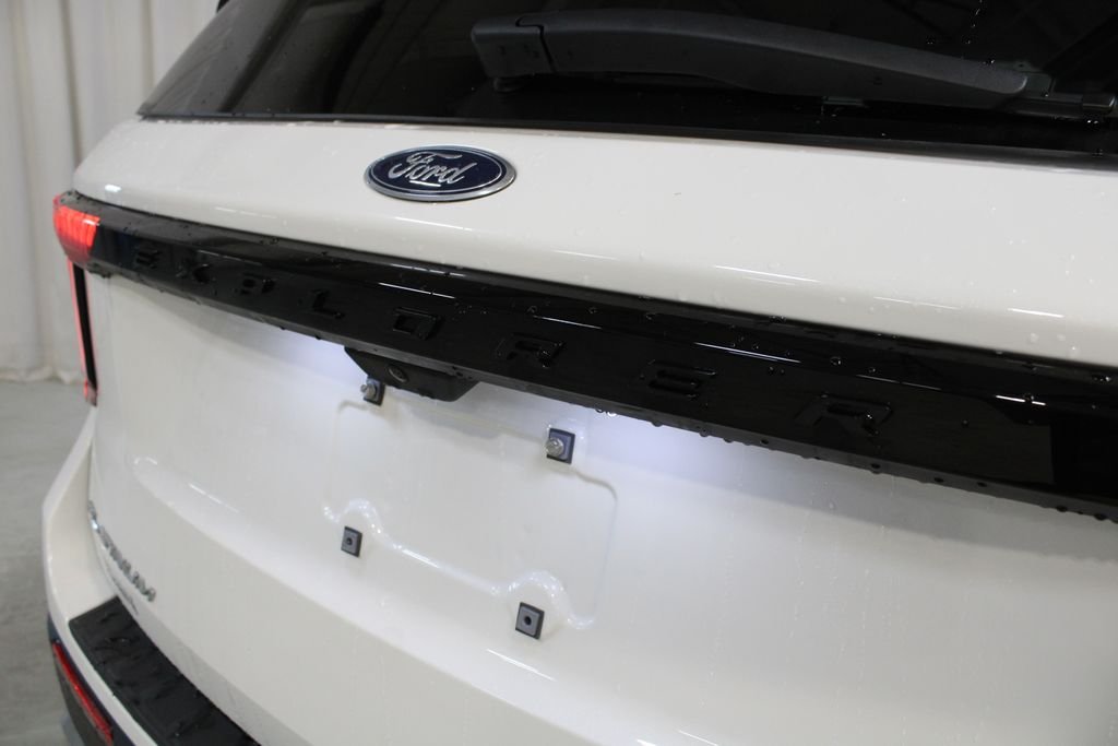 2026 Ford Explorer Platinum - Photo 34