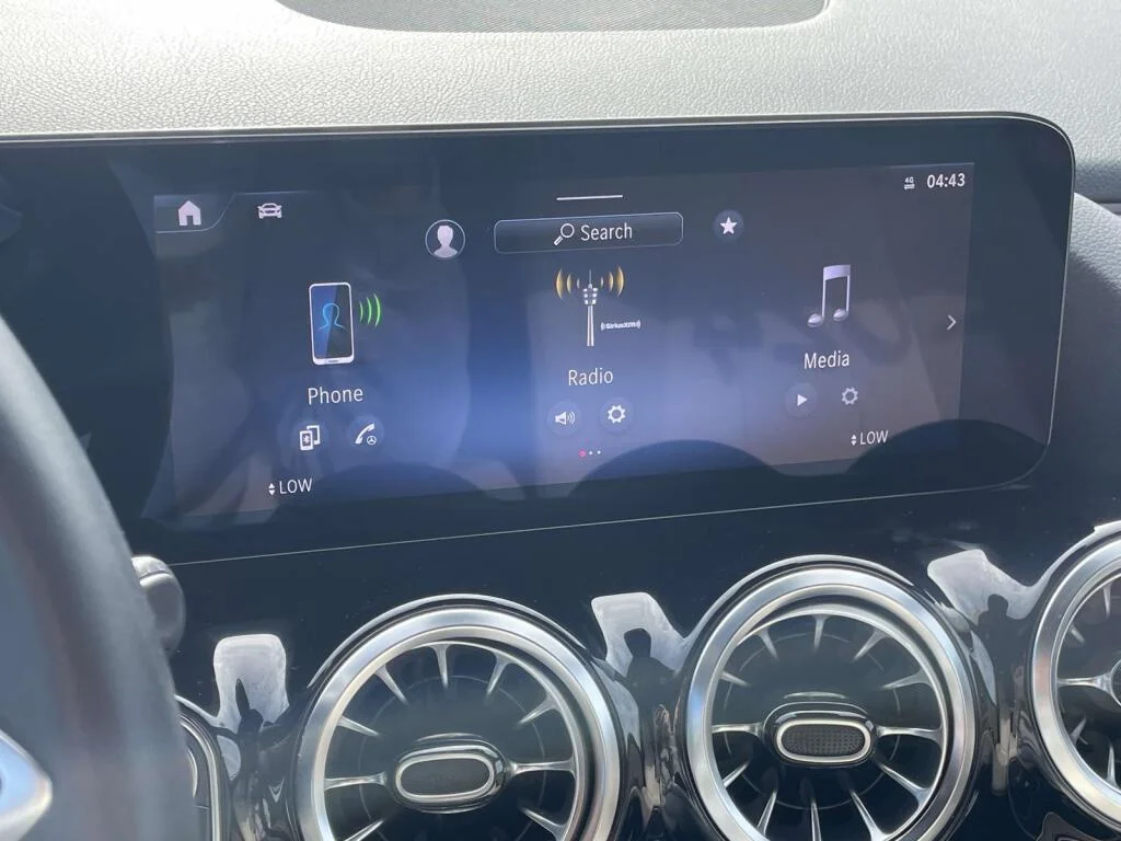 Certified Used 2024 Polar White Mercedes-Benz GLA 250 image 21